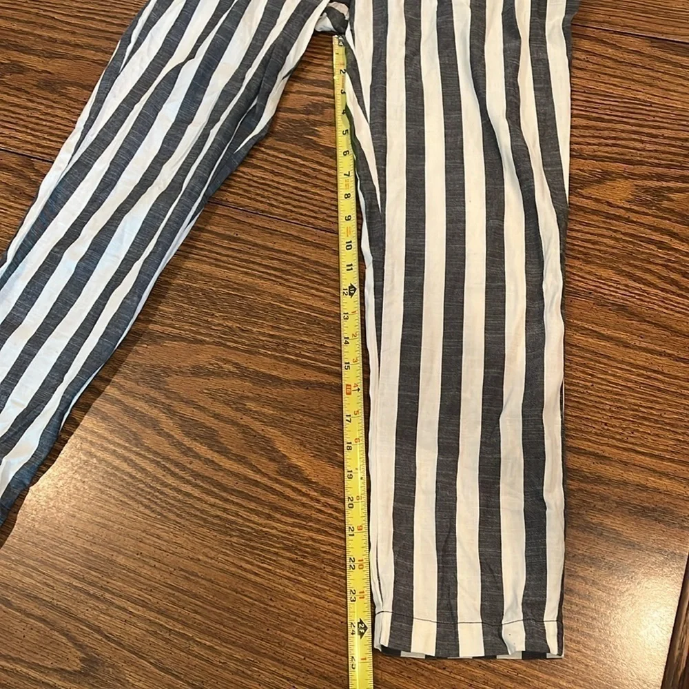 NWT Surkana Trendy Gray and White Striped Pants Small Designed in Barcelona! - Picture 8 of 10